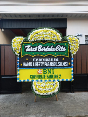 Papan Bunga Duka di Hinai